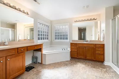 2422 Orofino Court, Charlotte, NC 28269 - Photo 28