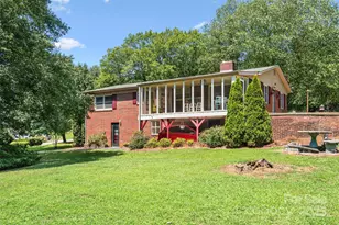 2951 Doc Pugh Rd, Connelly Springs, NC 28612 - Photo 20