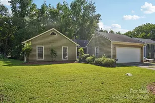 5531 Doverstone Ct, Charlotte, NC 28208 - Photo 2