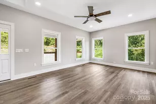 338 Espen Rdg, Asheville, NC 28804 - Photo 8