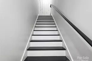 768 8th St NE, Hickory, NC 28601 - Photo 16