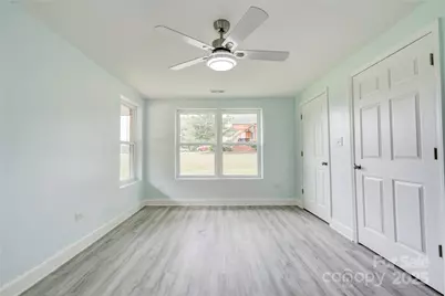 245 E College Avenue, Shelby, NC 28152 - Photo 20