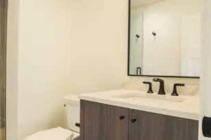 715 Charles Ave, Charlotte, NC 28205 - Photo 32