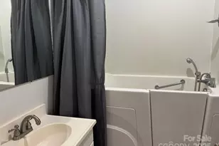 164 N Mitchell Ave, Bakersville, NC 28705 - Photo 20