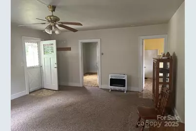 164 N Mitchell Avenue, Bakersville, NC 28705 - Photo 6