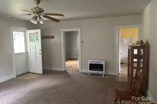 164 N Mitchell Ave, Bakersville, NC 28705 - Photo 6