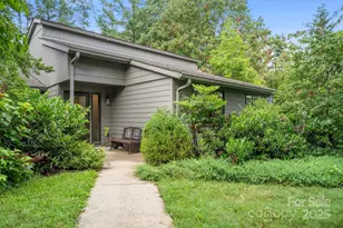 470 Crowfields Dr, Asheville, NC 28803 - Photo 2