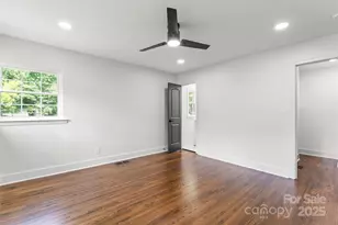 1420 Lakedell Dr, Charlotte, NC 28215 - Photo 24