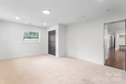 1420 Lakedell Drive, Charlotte, NC 28215 - Photo 36