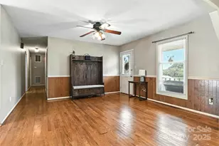 952 30th St NE, Conover, NC 28613 - Photo 6