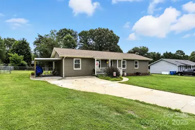 952 30th Street NE, Conover, NC 28613 - Photo 4