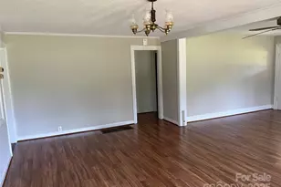 207 Leach St, Biscoe, NC 27209 - Photo 4