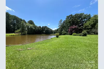 207 Leach Street, Biscoe, NC 27209 - Photo 2