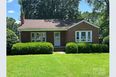 207 Leach Street, Biscoe, NC 27209 - Photo 1