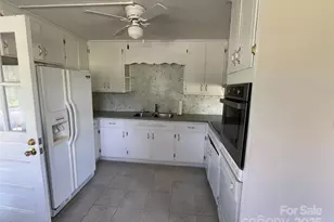 207 Leach St, Biscoe, NC 27209 - Photo 10