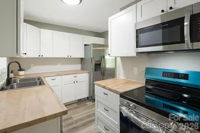 95 Grassy View Road, Candler, NC 28715 - Photo 10