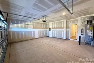 2642 Selbourne Dr, Gastonia, NC 28052 - Photo 10