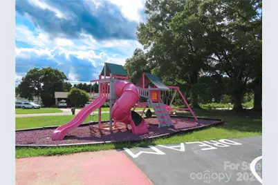 204 Rowland Avenue, Heath Springs, SC 29058 - Photo 12