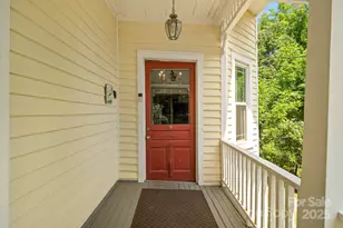 334 Greenville St, Saluda, NC 28773 - Photo 8