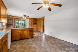 40 Country View Ln, Hendersonville, NC 28792 - Photo 14