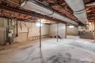 40 Country View Ln, Hendersonville, NC 28792 - Photo 32