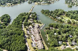 108 Pier 33 Dr, Mooresville, NC 28117 - Photo 2