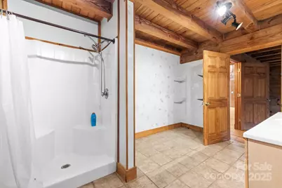 2401 Hundred Acres Lane, Lenoir, NC 28645 - Photo 14