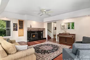 608 Upper Sondley Dr, Asheville, NC 28805 - Photo 4