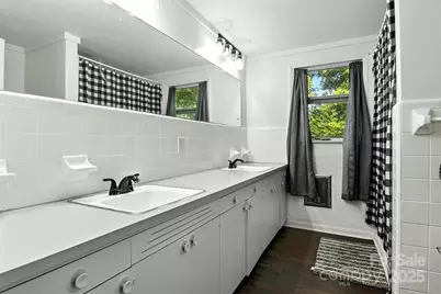 26 33rd Avenue NW, Hickory, NC 28601 - Photo 20