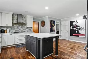 26 33rd Ave NW, Hickory, NC 28601 - Photo 32