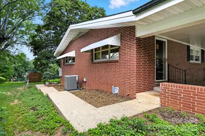 26 33rd Avenue NW, Hickory, NC 28601 - Photo 38