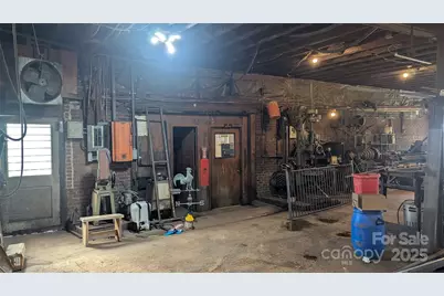 719 Dellwood Road, Waynesville, NC 28786 - Photo 16