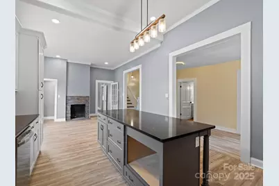 613 S Mulberry Street, Statesville, NC 28677 - Photo 12