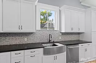 613 S Mulberry St, Statesville, NC 28677 - Photo 10