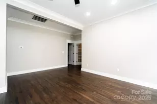 420 E Bank St, Salisbury, NC 28144 - Photo 10