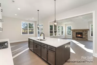 20397 Queens Street, Cornelius, NC 28031 - Photo 6