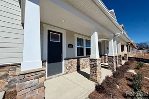 2648 Selbourne Dr, Gastonia, NC 28052 - Photo 2