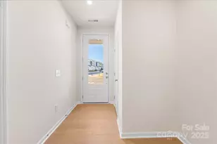 6009 Longar Ln, Charlotte, NC 28269 - Photo 2