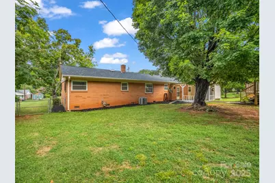 128 N Woodland Avenue, Forest City, NC 28043 - Photo 6