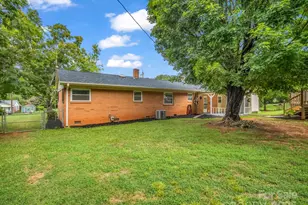 128 N Woodland Ave, Forest City, NC 28043 - Photo 6