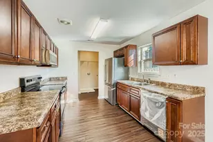 208 Lakewood Ave, Charlotte, NC 28208 - Photo 2