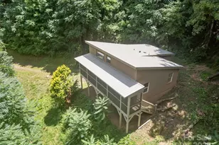 129 Franklin Rd, Swannanoa, NC 28778 - Photo 6