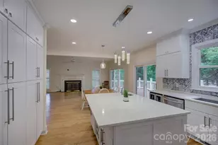 15608 Woodland Ridge Ln, Charlotte, NC 28278 - Photo 16