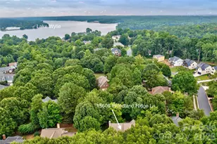 15608 Woodland Ridge Ln, Charlotte, NC 28278 - Photo 48