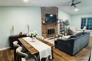 7939 Holly Hill Rd, Charlotte, NC 28227 - Photo 8