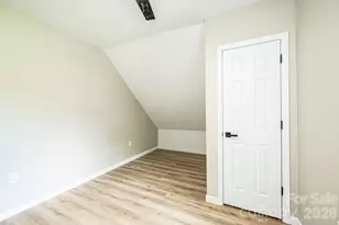 204 Hickory St, Granite Falls, NC 28630 - Photo 24