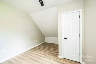 204 Hickory St, Granite Falls, NC 28630 - Photo 32