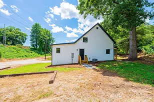 204 Hickory St, Granite Falls, NC 28630 - Photo 8