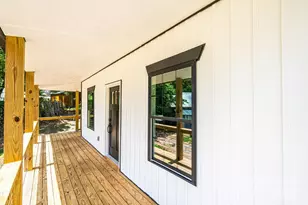 204 Hickory St, Granite Falls, NC 28630 - Photo 4