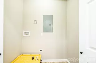 204 Hickory St, Granite Falls, NC 28630 - Photo 16